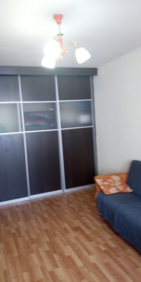ул. Парниковая,10 в Кировграде - kirovgrad.yutvil.ru