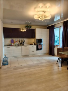 ул. Совхозная,8 в Кировграде - kirovgrad.yutvil.ru